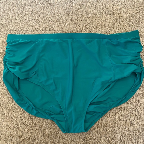 Catherines SZ 3X or 4X bathing suit bottom ruching - Picture 6 of 7